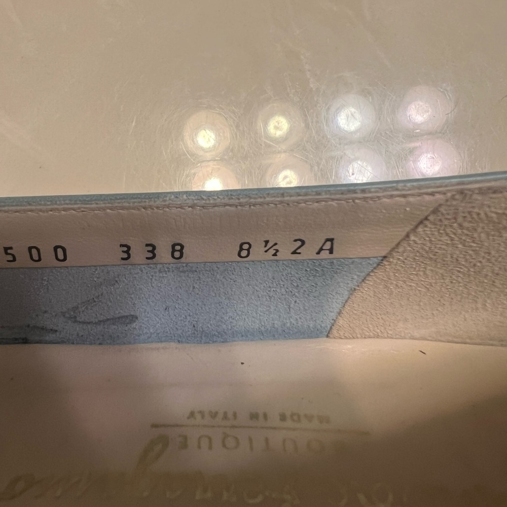 Salvartore Ferragamo Vara pumps size 8.5 2 A which is narrow, made in Italy - Picture 8 of 11